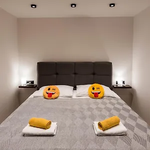Martinis Apartamento Split
